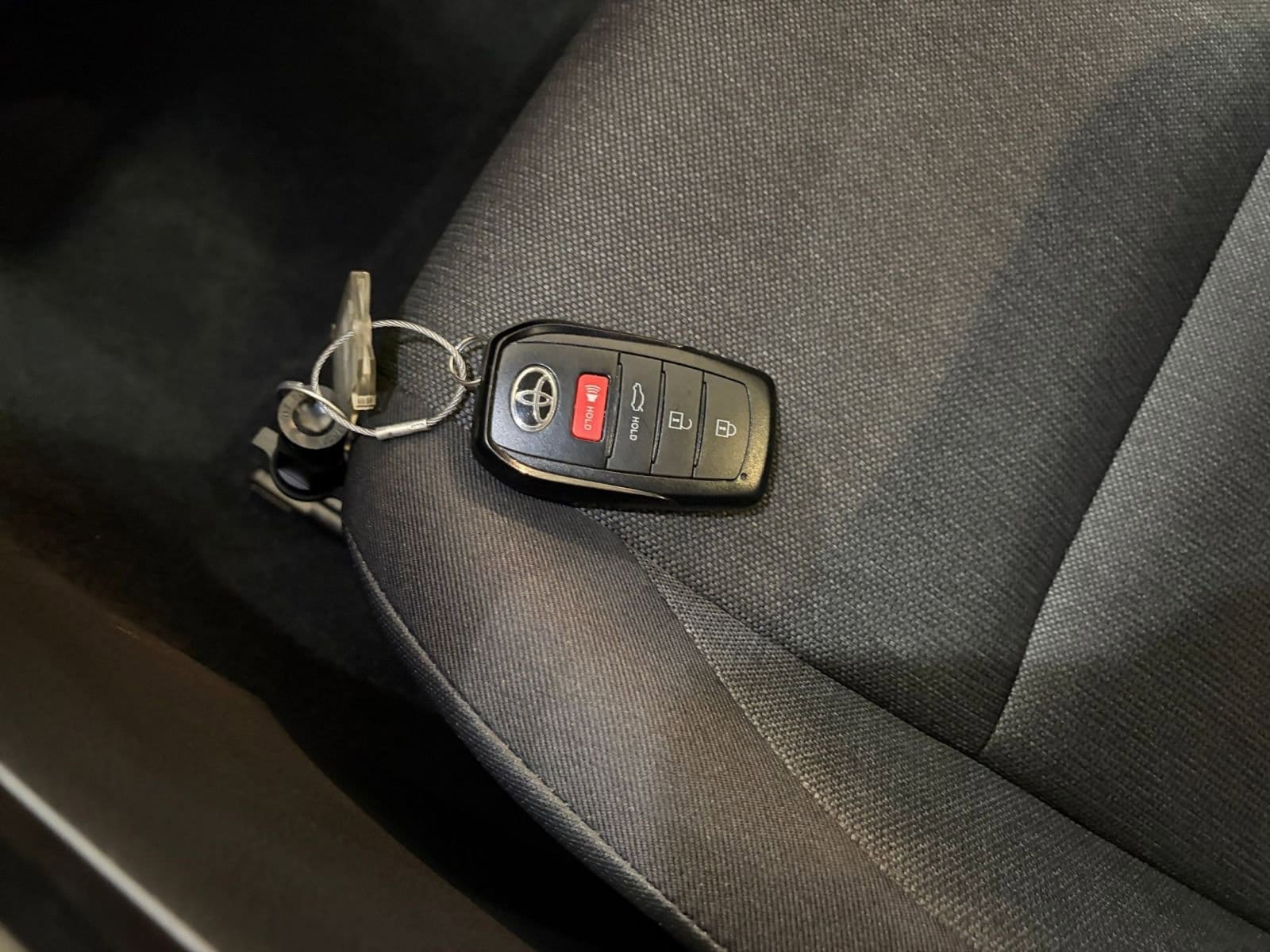 Thumbnail: 2025 Toyota Camry - 22