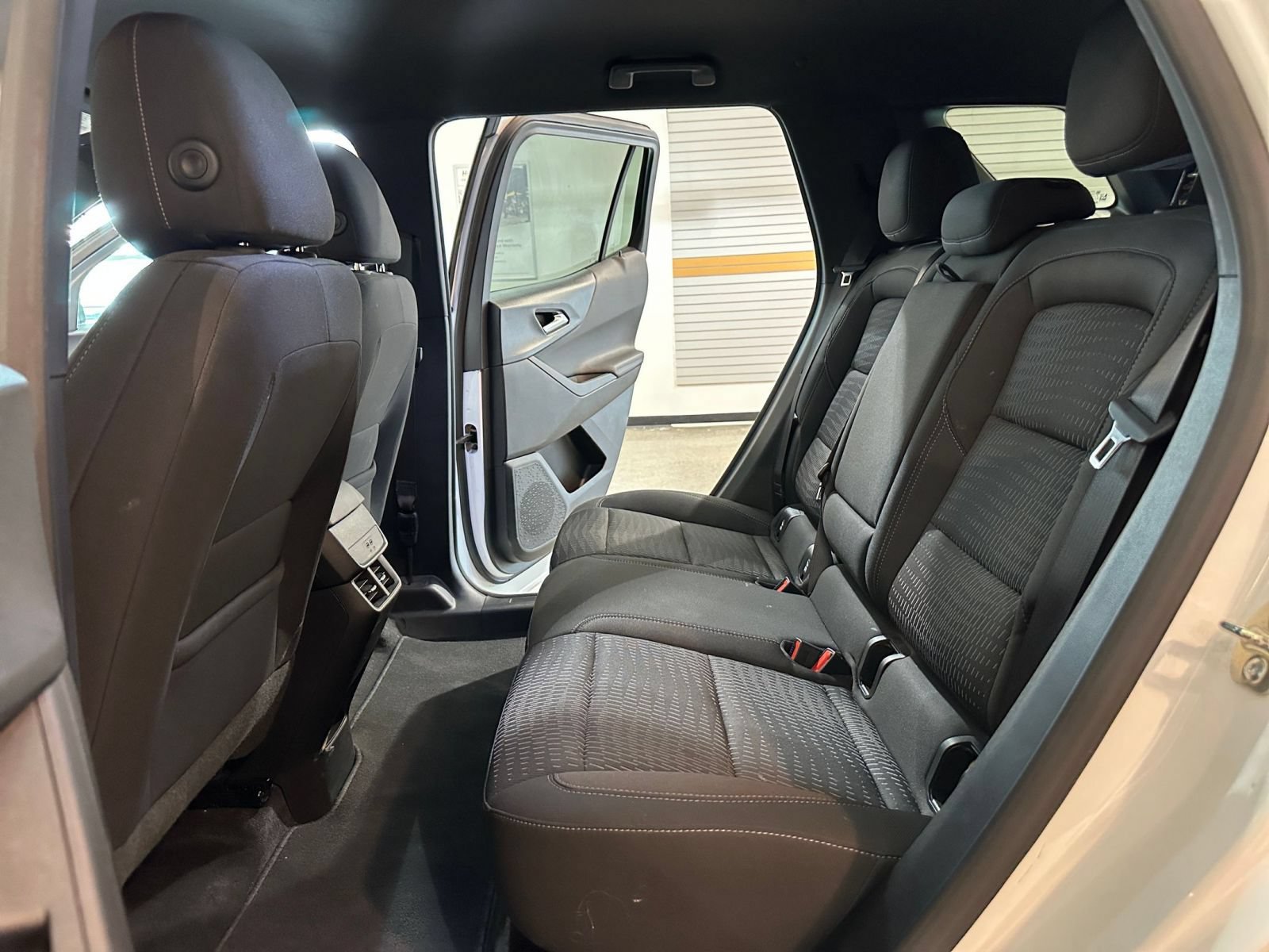 Thumbnail: 2025 Chevrolet Equinox - 25