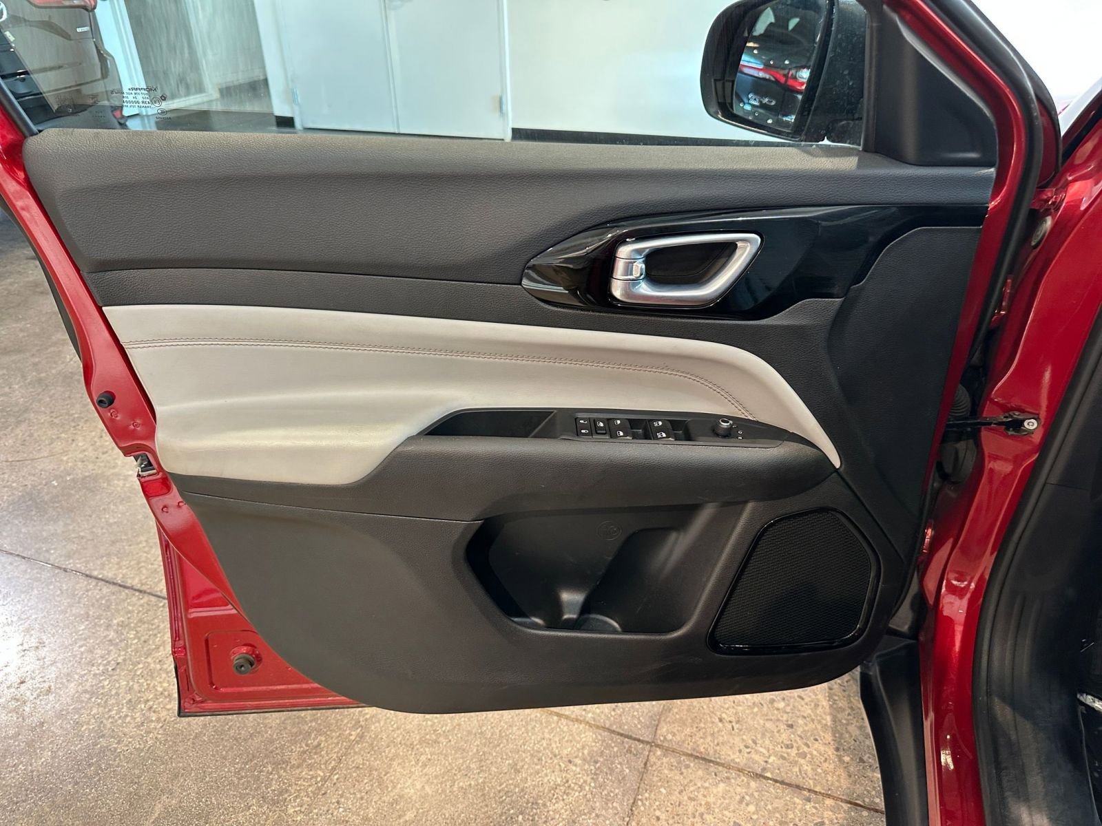 Thumbnail: 2025 Jeep Compass - 20