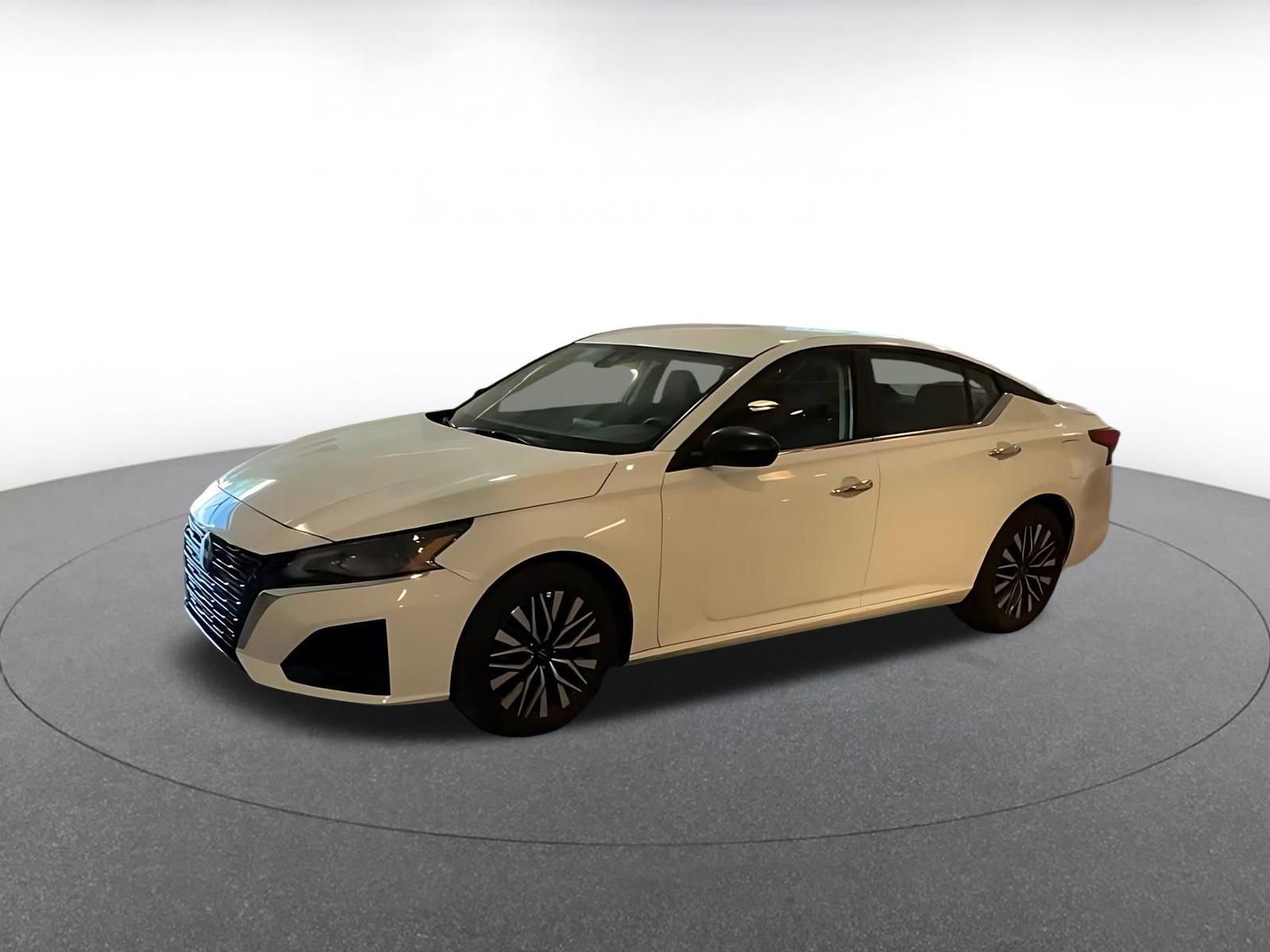 Thumbnail: 2025 Nissan Altima - 7