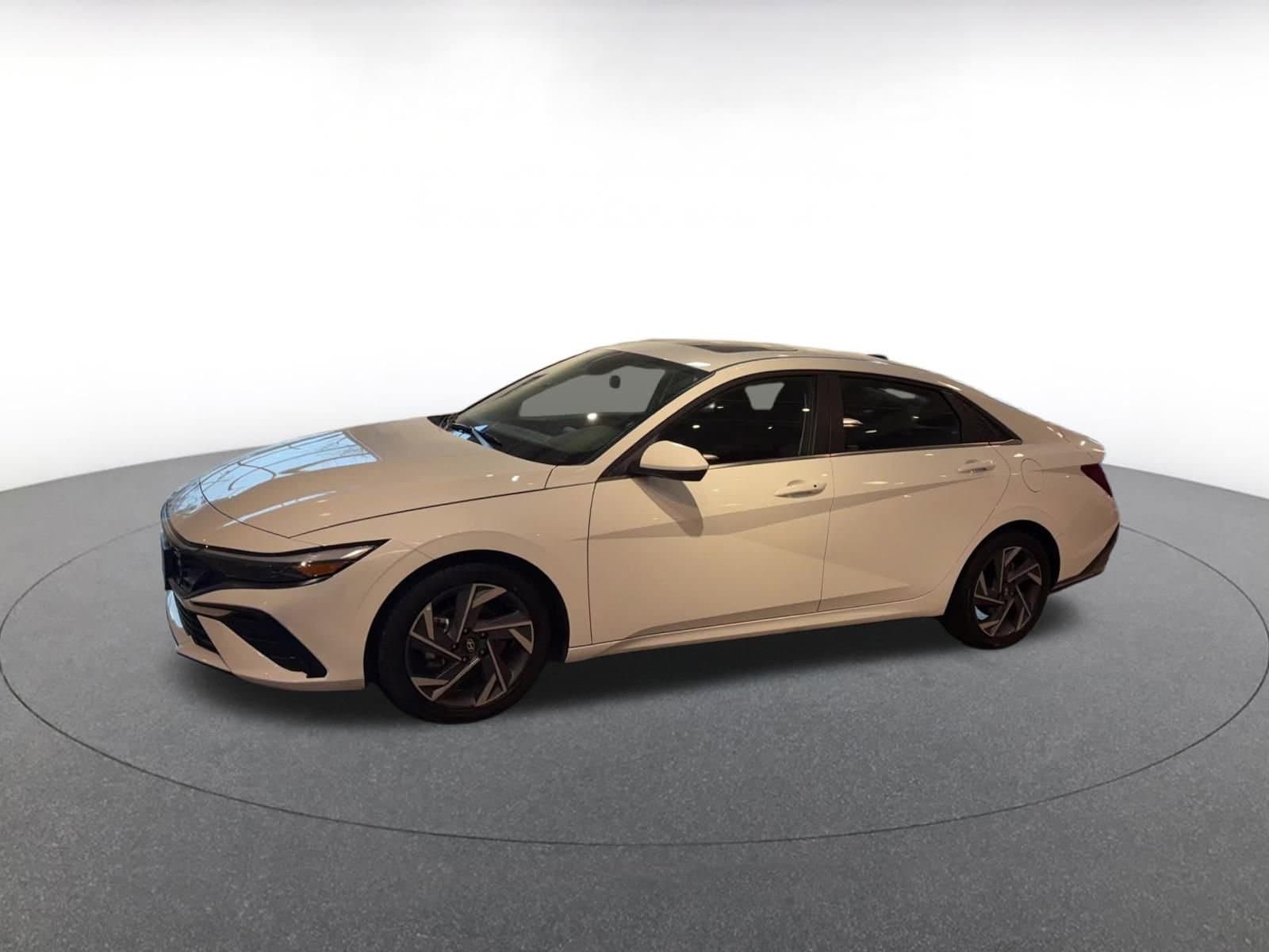 Thumbnail: 2025 Hyundai Elantra - 8