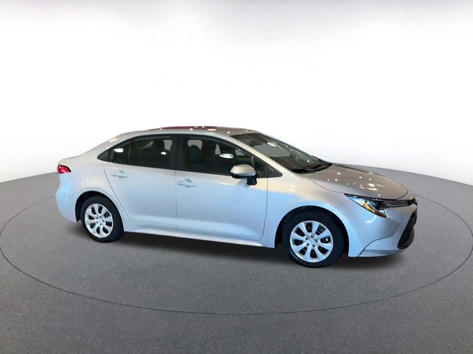 Thumbnail: 2025 Toyota Corolla - 2