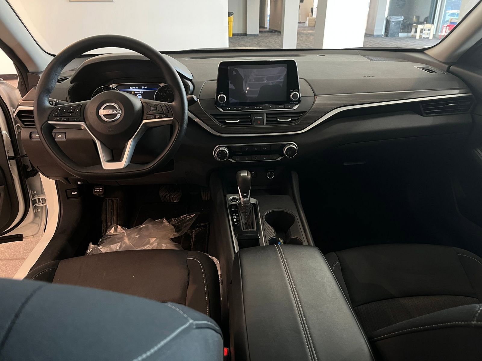 Thumbnail: 2025 Nissan Altima - 32