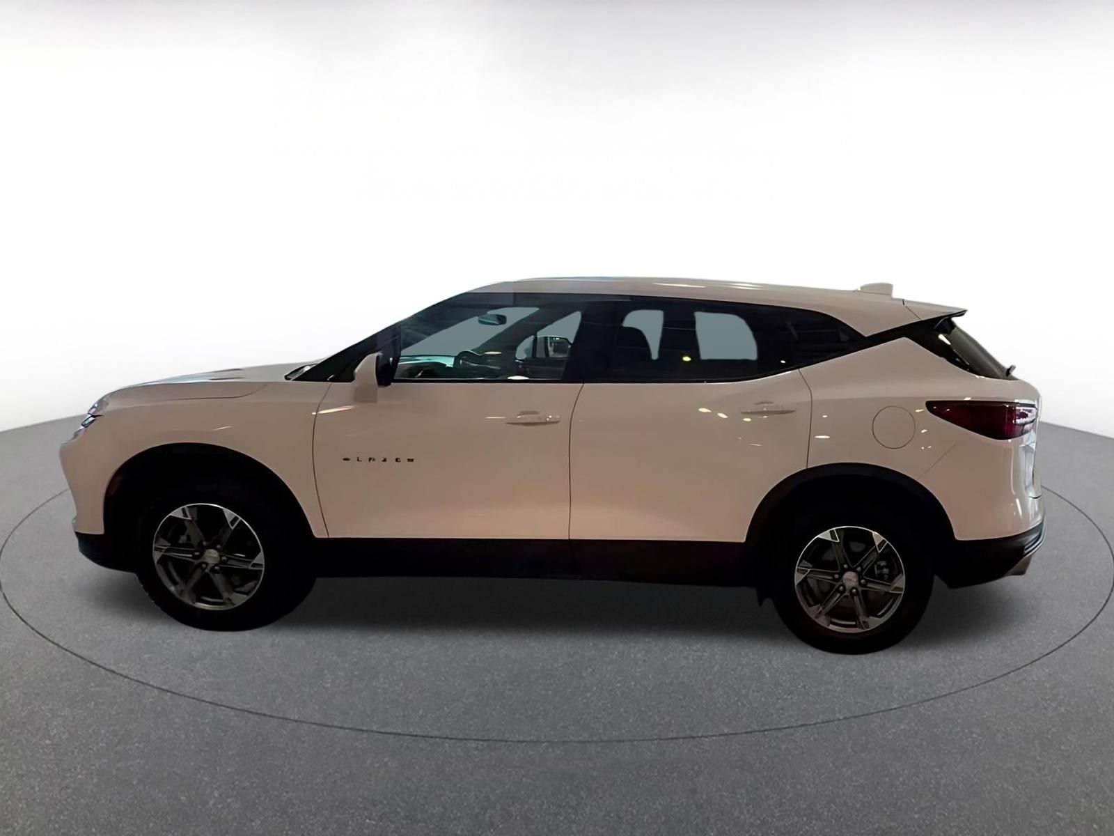 Thumbnail: 2025 Chevrolet Blazer - 8