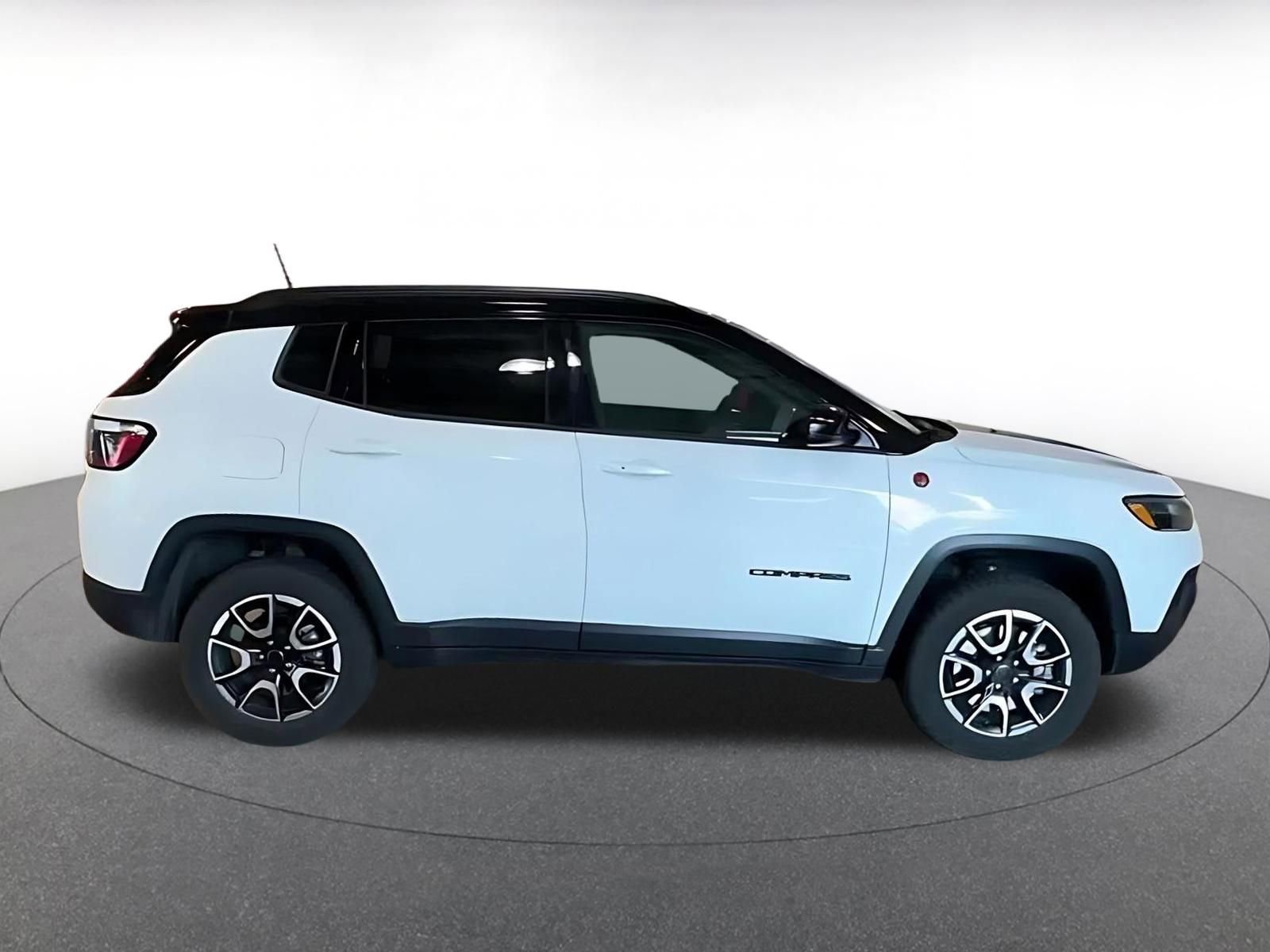 Thumbnail: 2025 Jeep Compass - 11