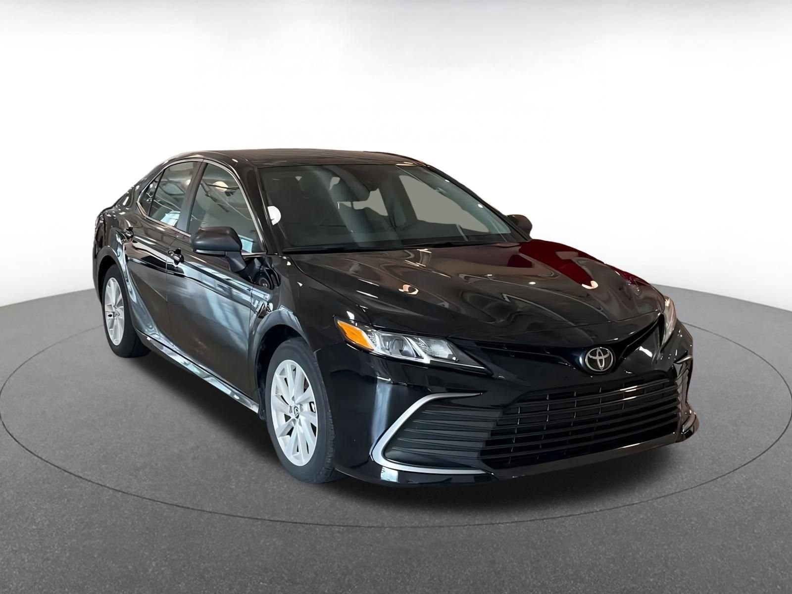 Thumbnail: 2024 Toyota Camry - 3