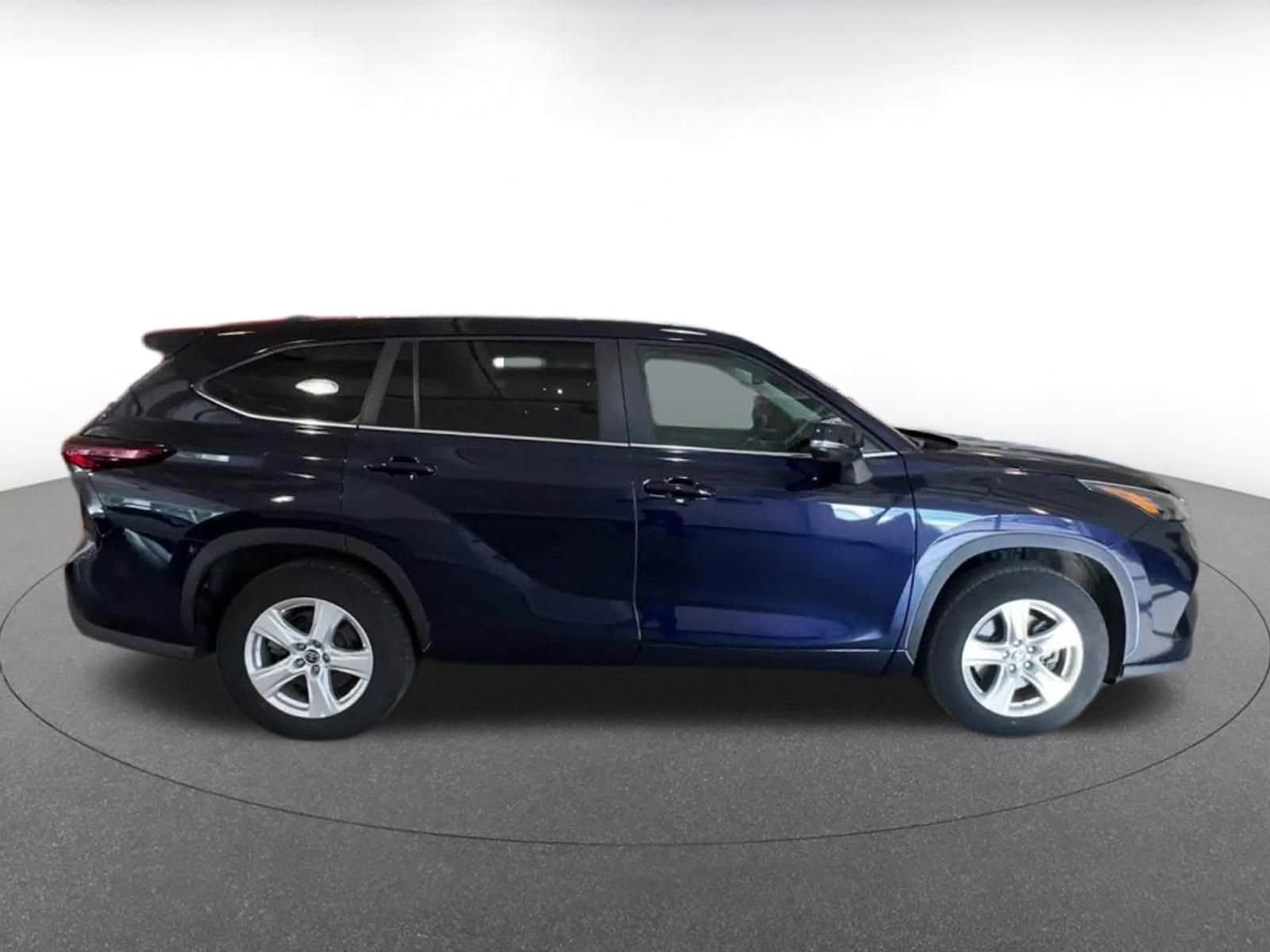 Thumbnail: 2025 Toyota Highlander - 12