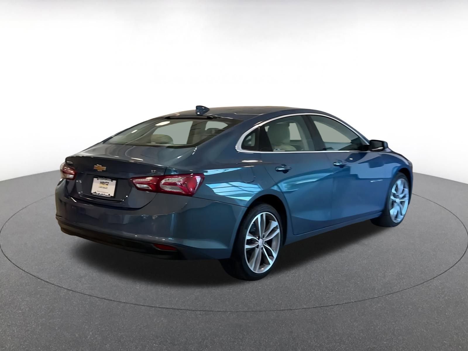Thumbnail: 2024 Chevrolet Malibu - 15