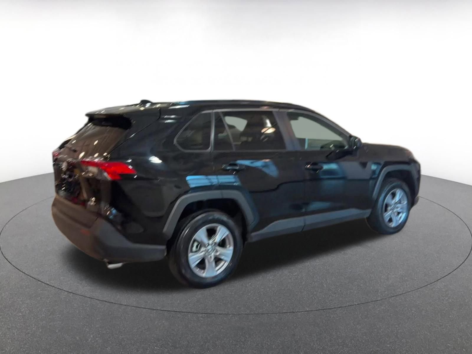 Thumbnail: 2025 Toyota RAV4 - 15