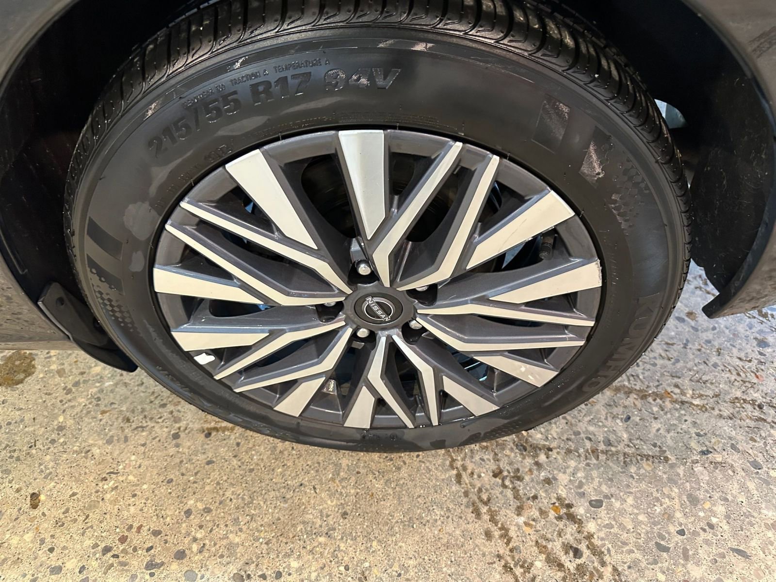 Thumbnail: 2025 Nissan Altima - 29