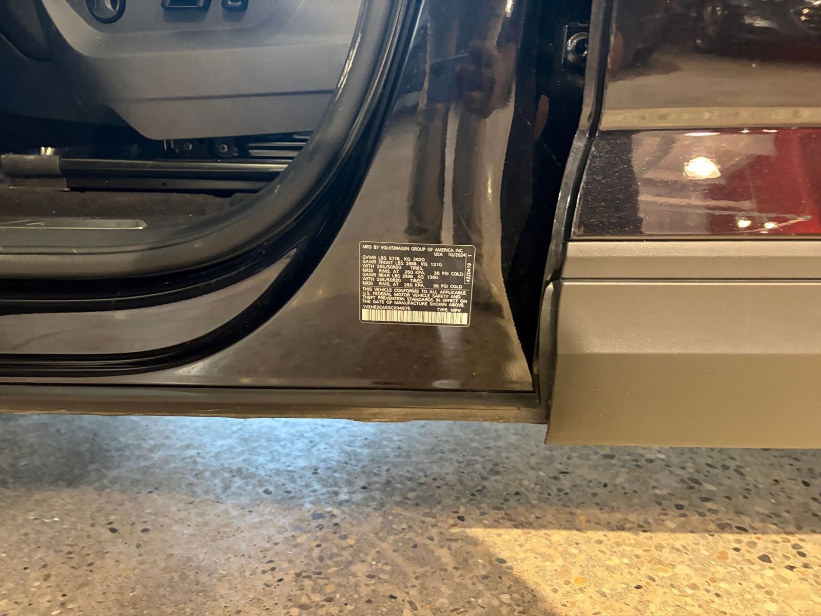 Thumbnail: 2025 Volkswagen Atlas - 30