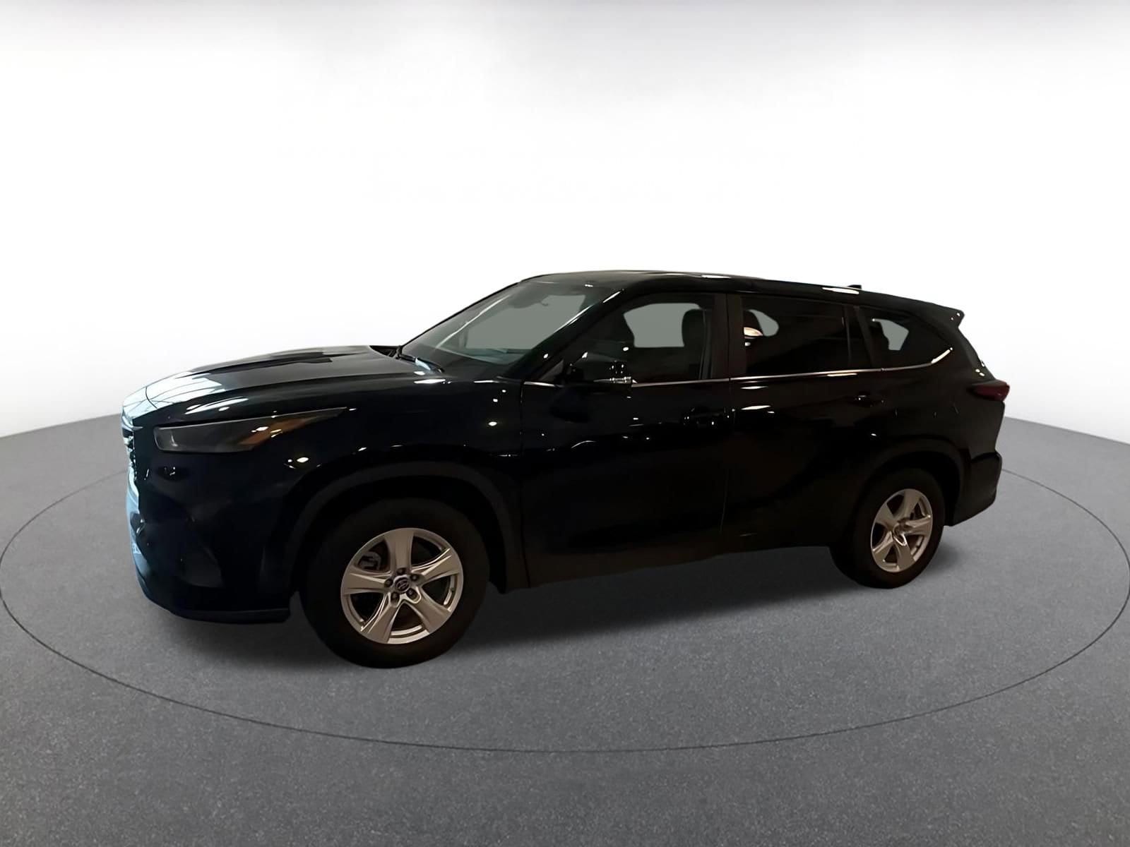 Thumbnail: 2025 Toyota Highlander - 7