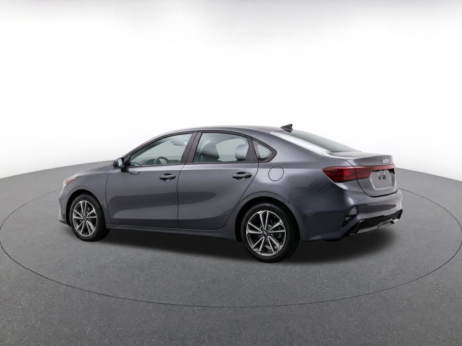Thumbnail: 2024 Kia Forte - 6