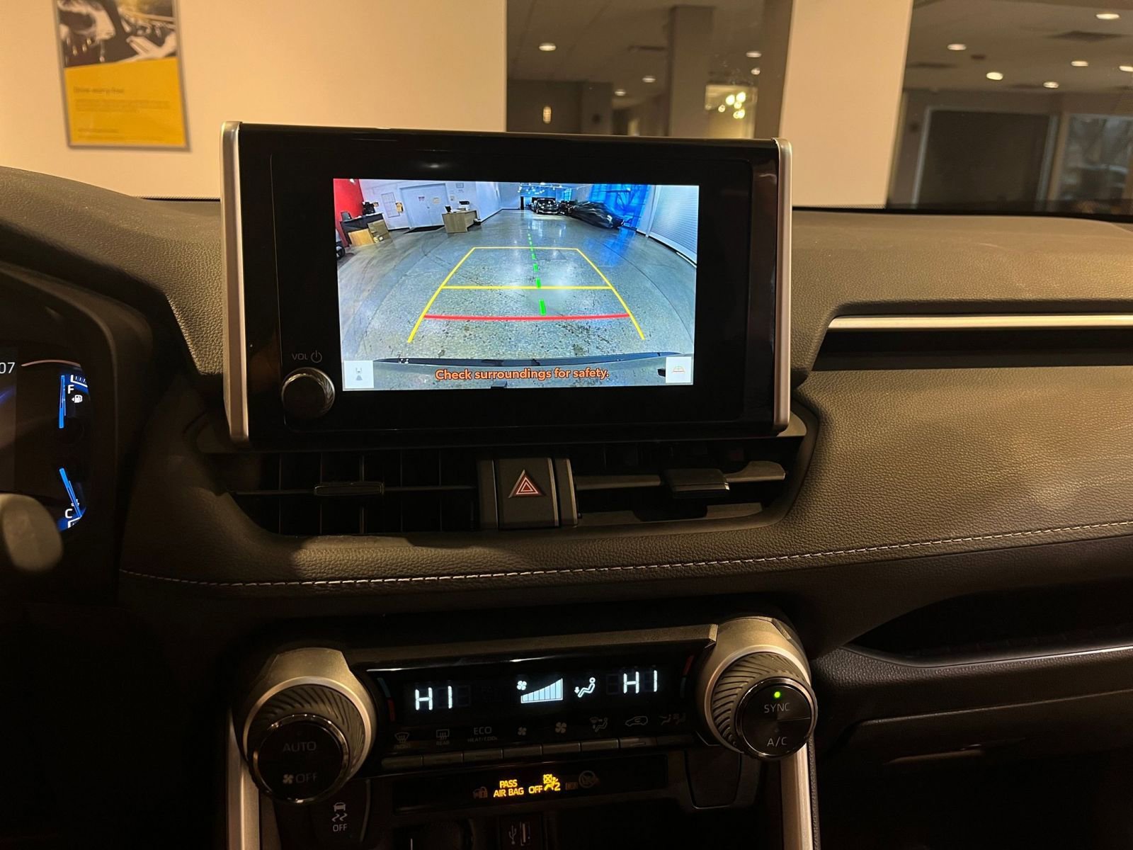 Thumbnail: 2025 Toyota RAV4 - 17