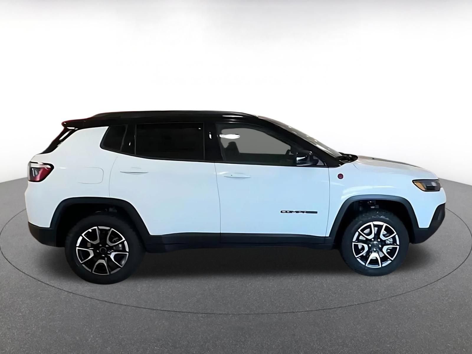 Thumbnail: 2025 Jeep Compass - 14