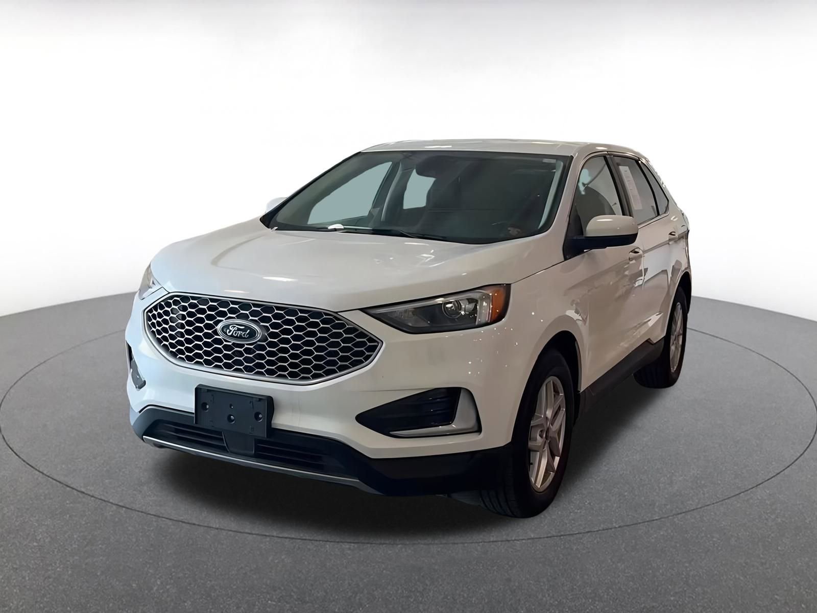 Thumbnail: 2023 Ford Edge - 4
