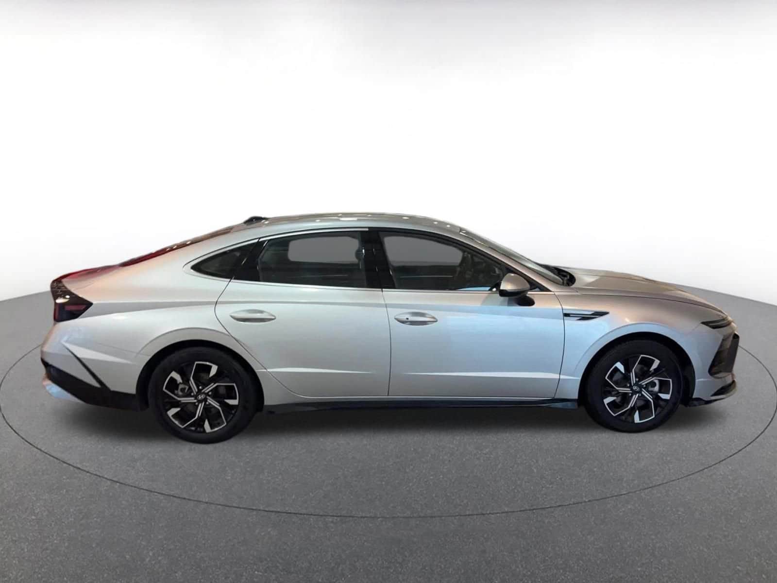 Thumbnail: 2025 Hyundai Sonata - 16