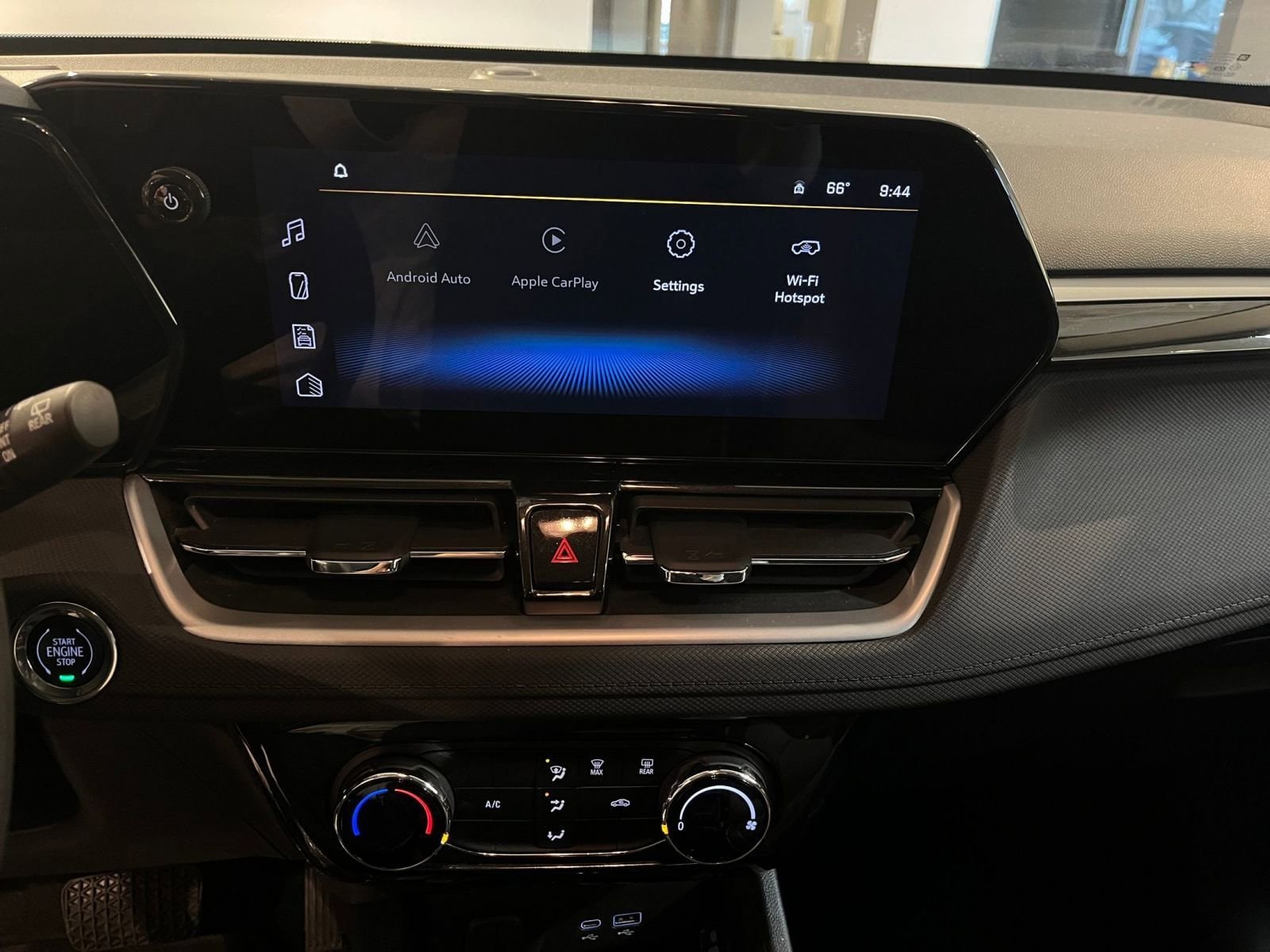 Thumbnail: 2025 Chevrolet TrailBlazer - 18