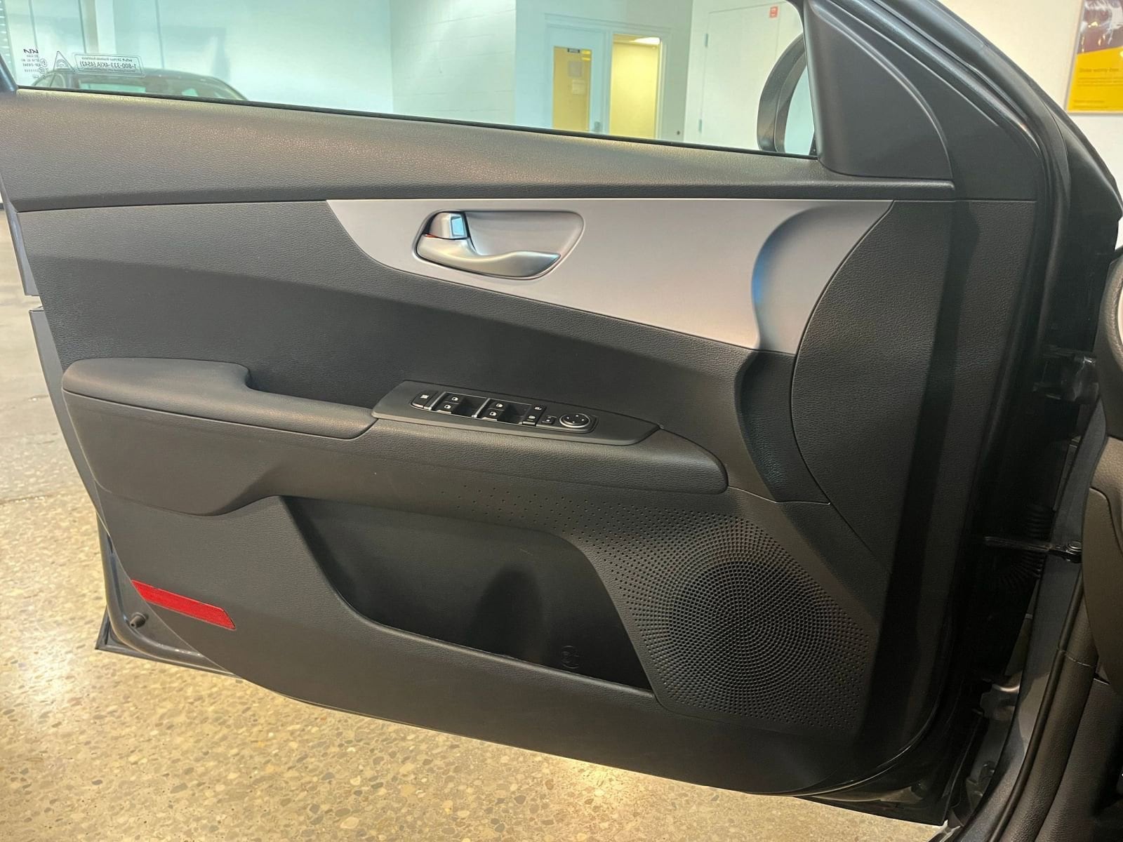 Thumbnail: 2024 Kia Forte - 20