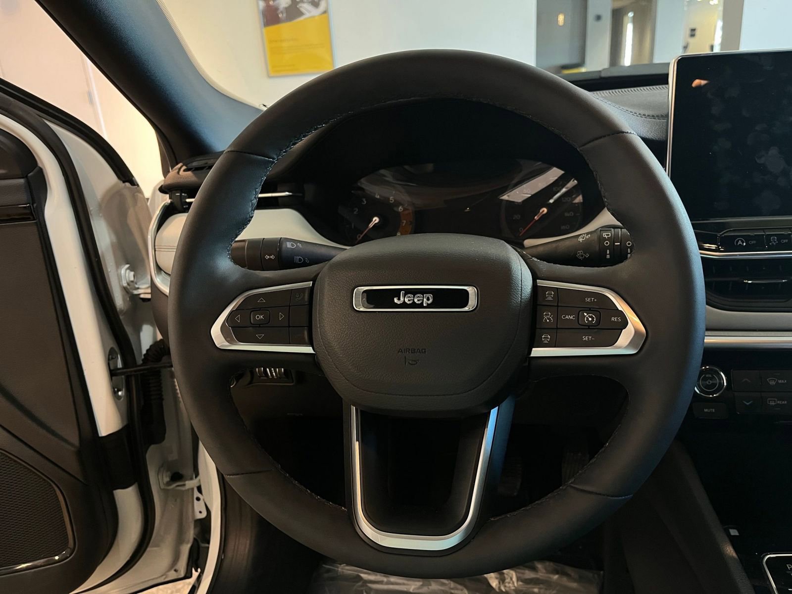 Thumbnail: 2025 Jeep Compass - 28