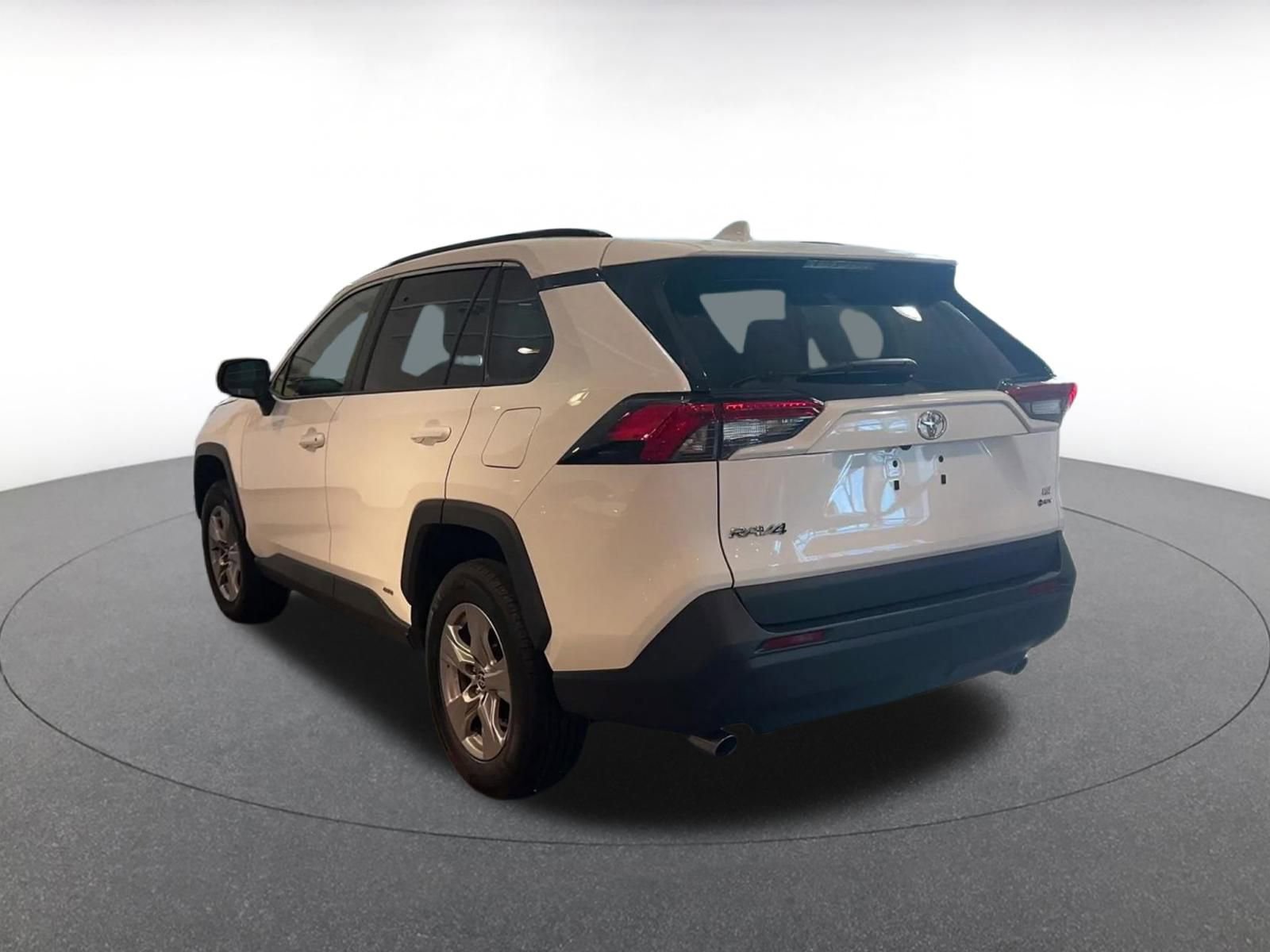 Thumbnail: 2025 Toyota RAV4 - 11