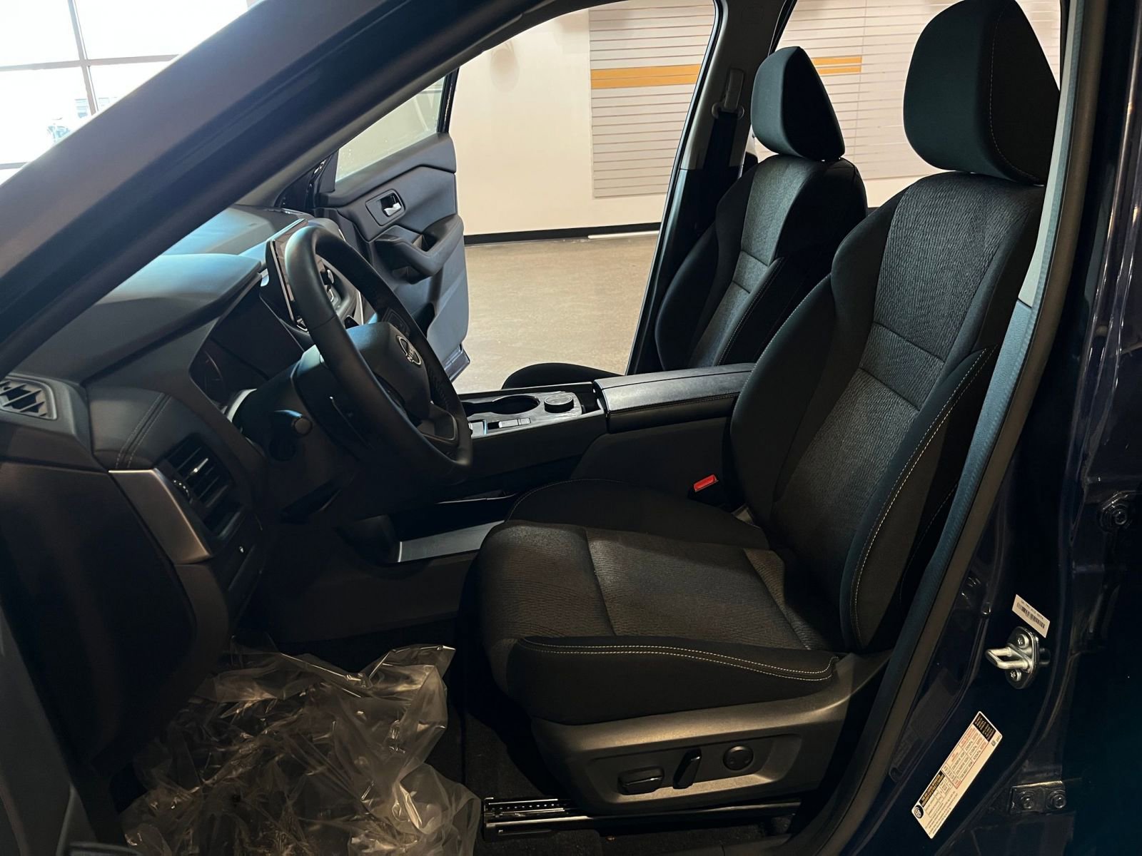 Thumbnail: 2025 Nissan Rogue - 28