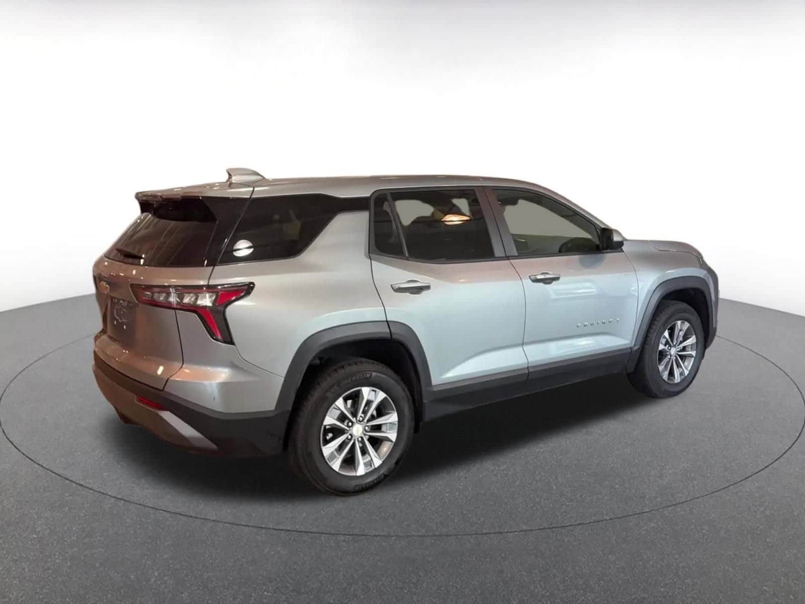 Thumbnail: 2025 Chevrolet Equinox - 16