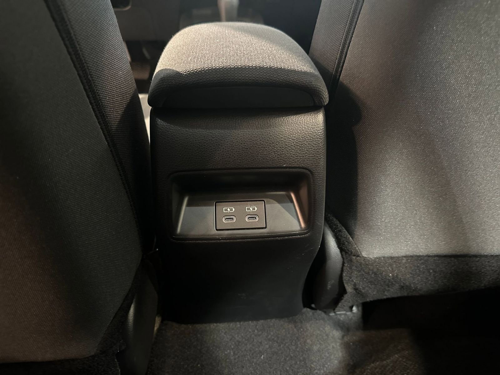 Thumbnail: 2025 Toyota Corolla - 24