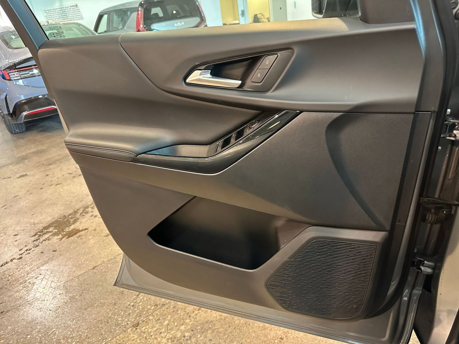 Thumbnail: 2025 Chevrolet Equinox - 18