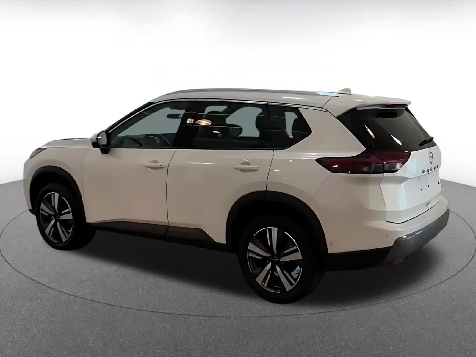 Thumbnail: 2026 Nissan Rogue - 8