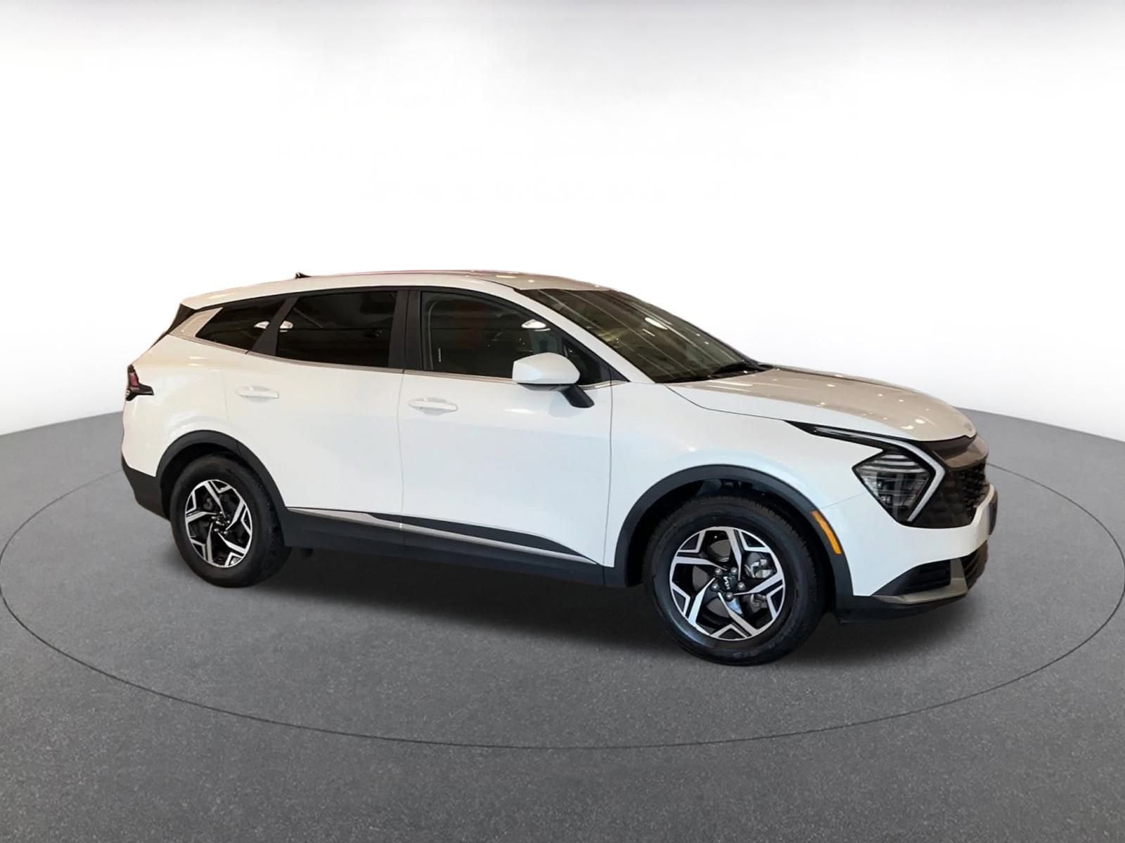 Thumbnail: 2024 Kia Sportage - 2