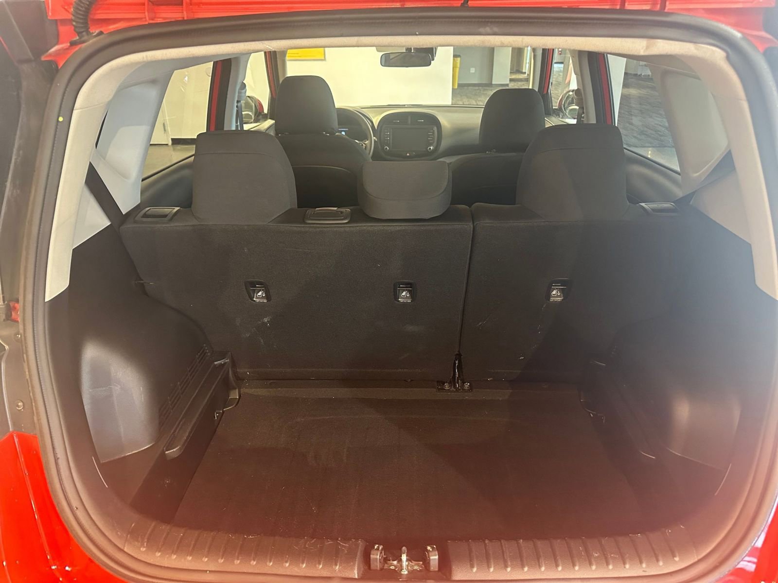 Thumbnail: 2025 Kia Soul - 31