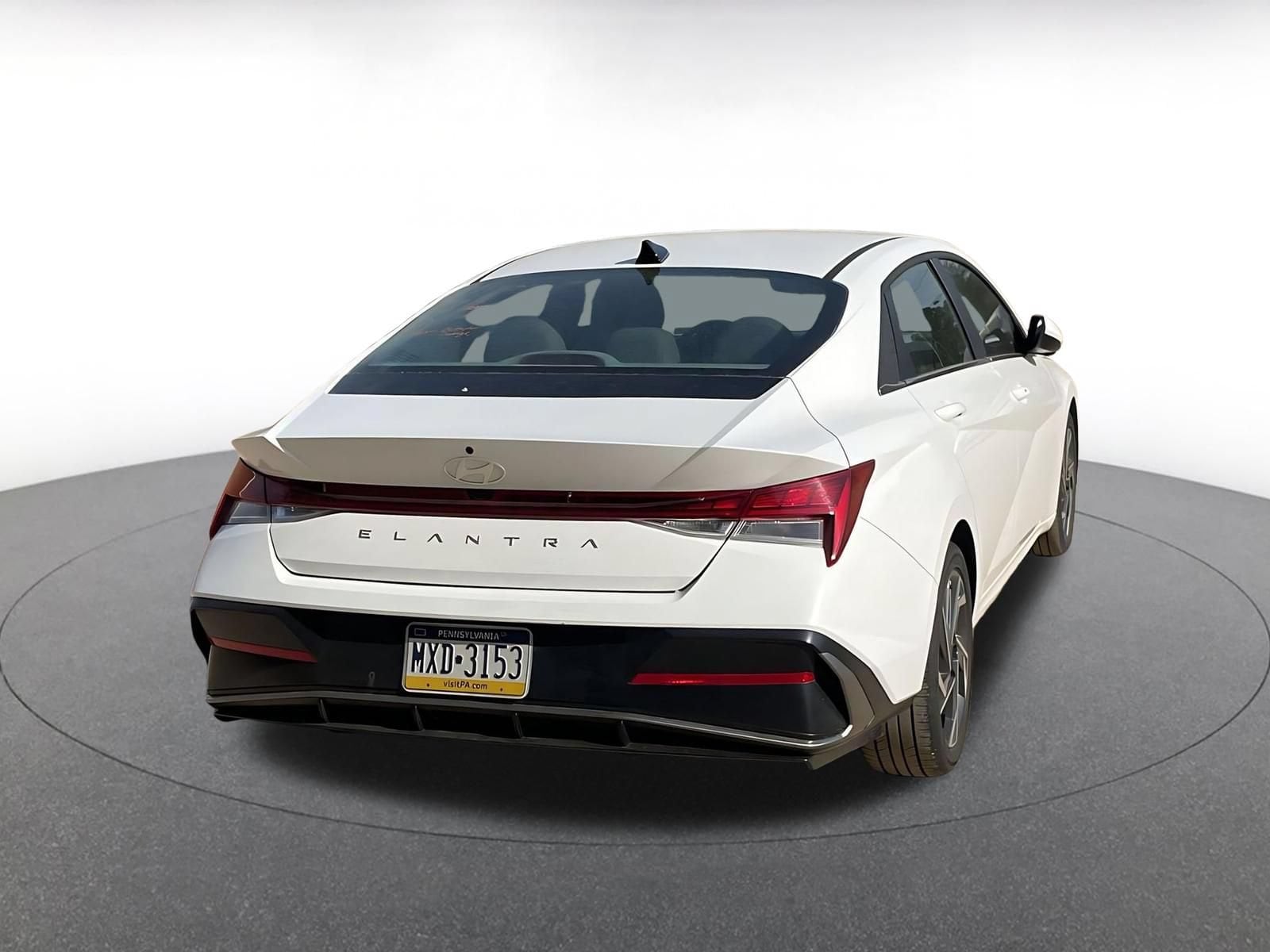 Thumbnail: 2025 Hyundai Elantra - 15