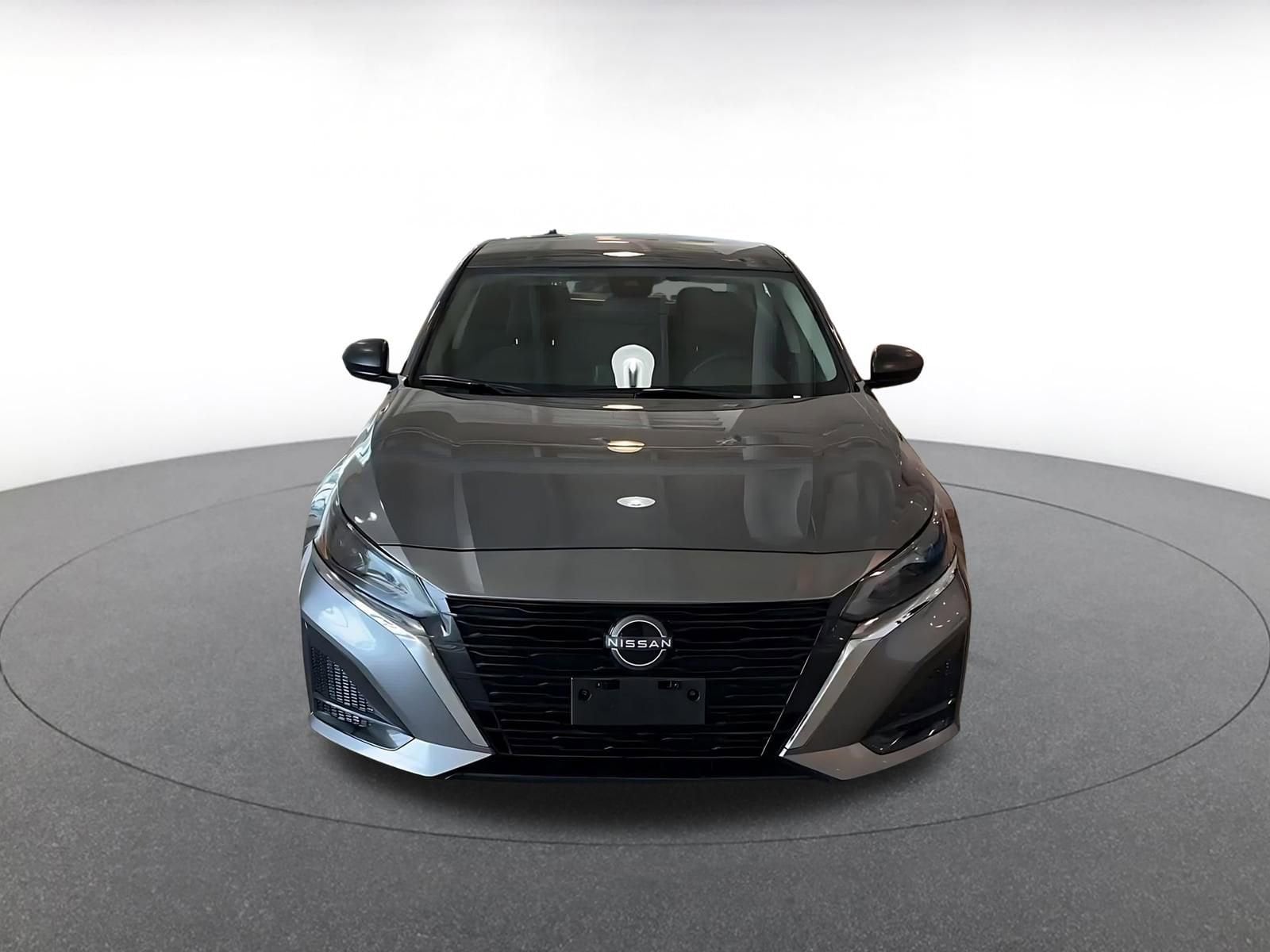 Thumbnail: 2025 Nissan Altima - 4