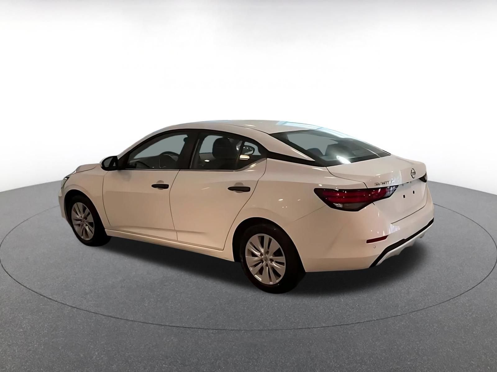 Thumbnail: 2025 Nissan Sentra - 11