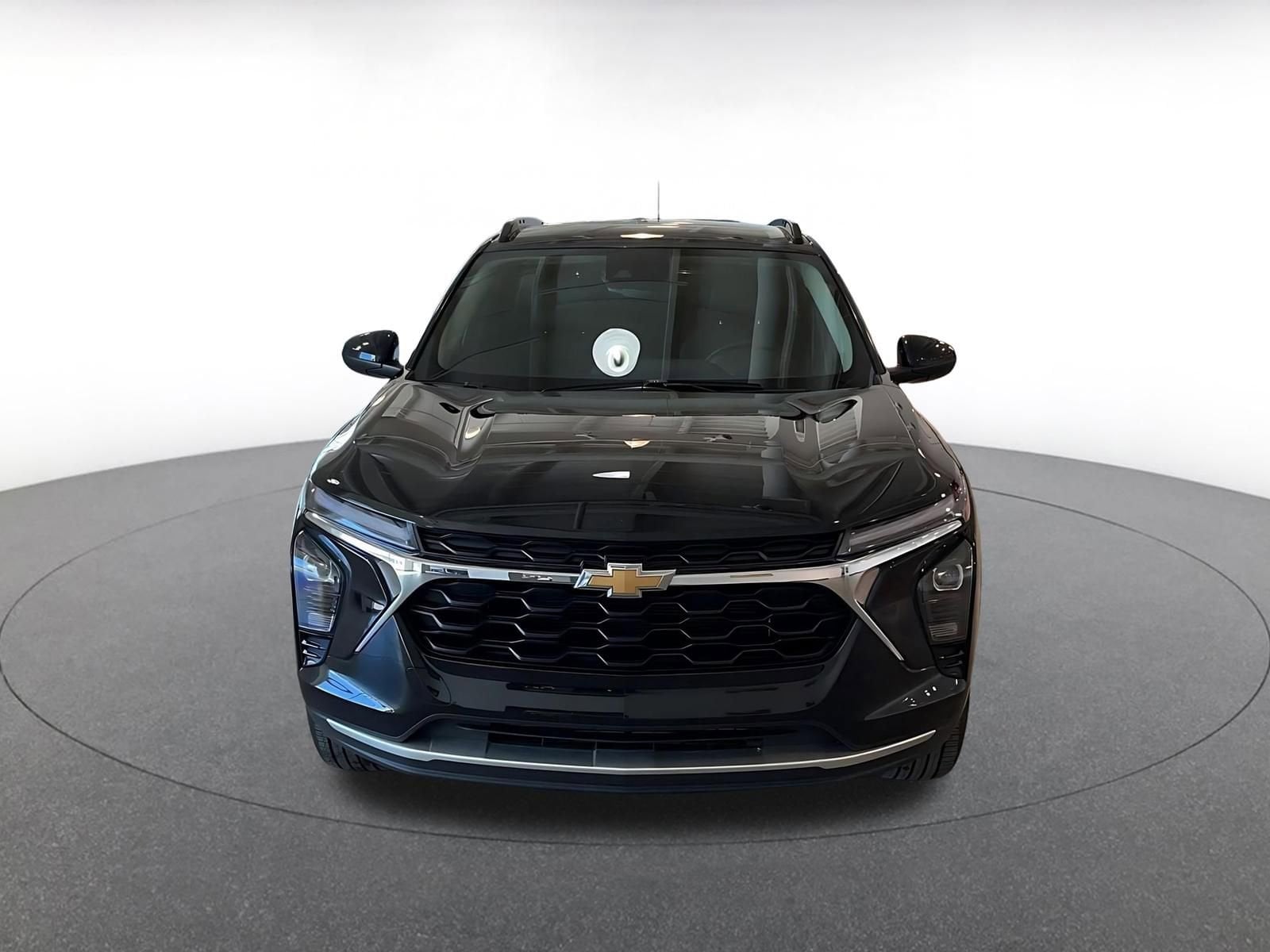 Thumbnail: 2025 Chevrolet Trax - 4