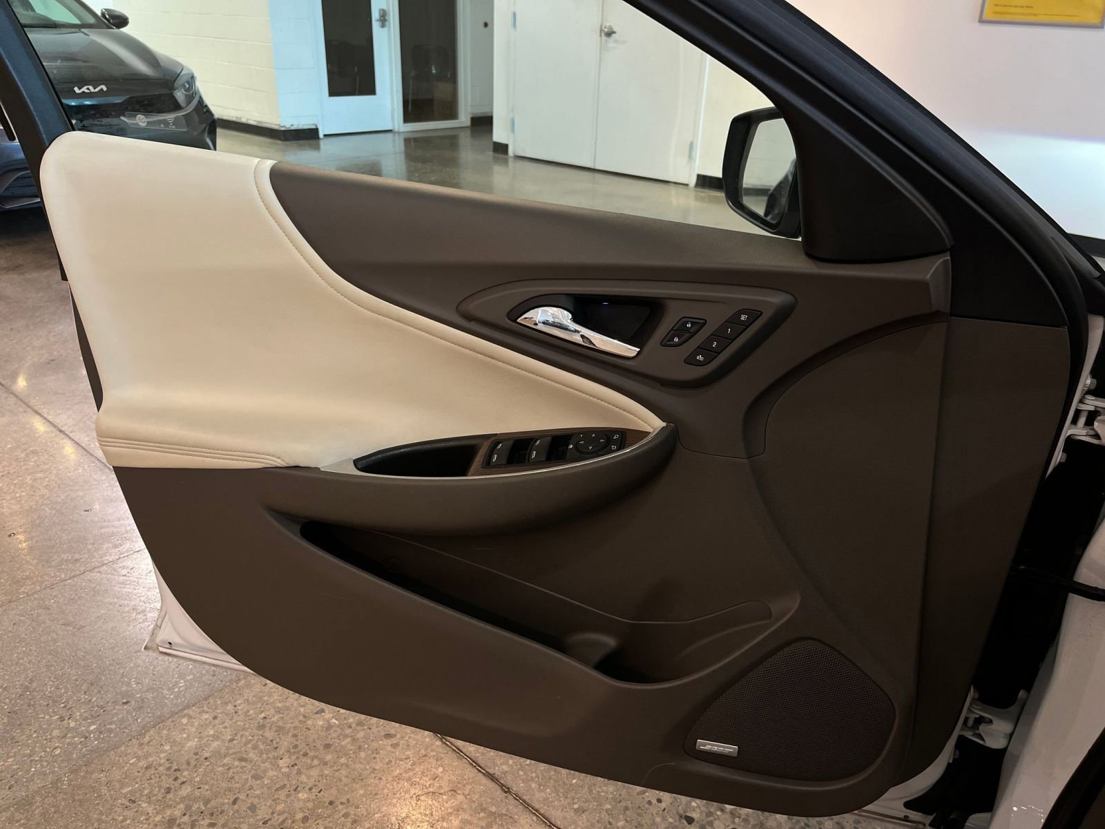 Thumbnail: 2024 Chevrolet Malibu - 20