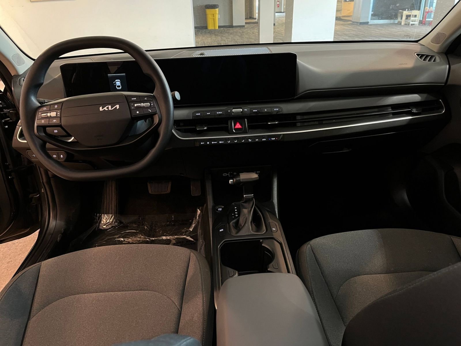 Thumbnail: 2025 Kia K4 - 32