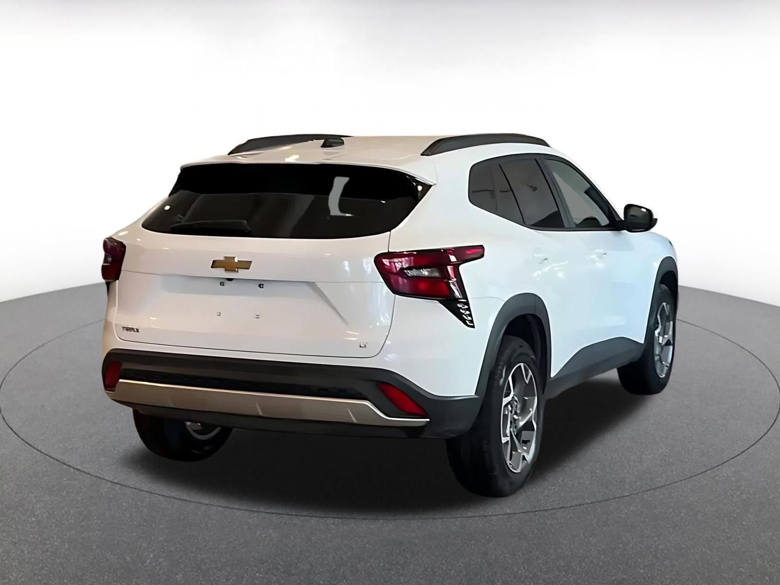 Thumbnail: 2025 Chevrolet Trax - 14