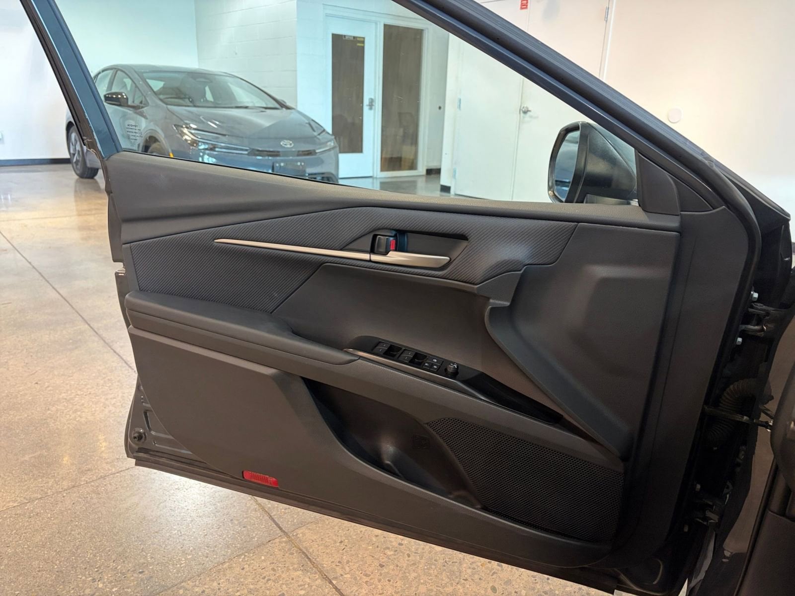 Thumbnail: 2025 Toyota Camry - 20