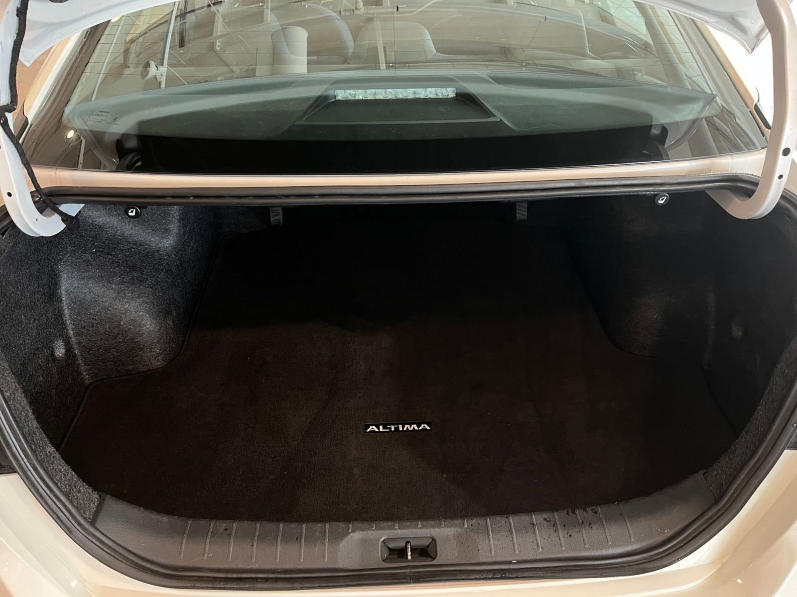 Thumbnail: 2025 Nissan Altima - 30