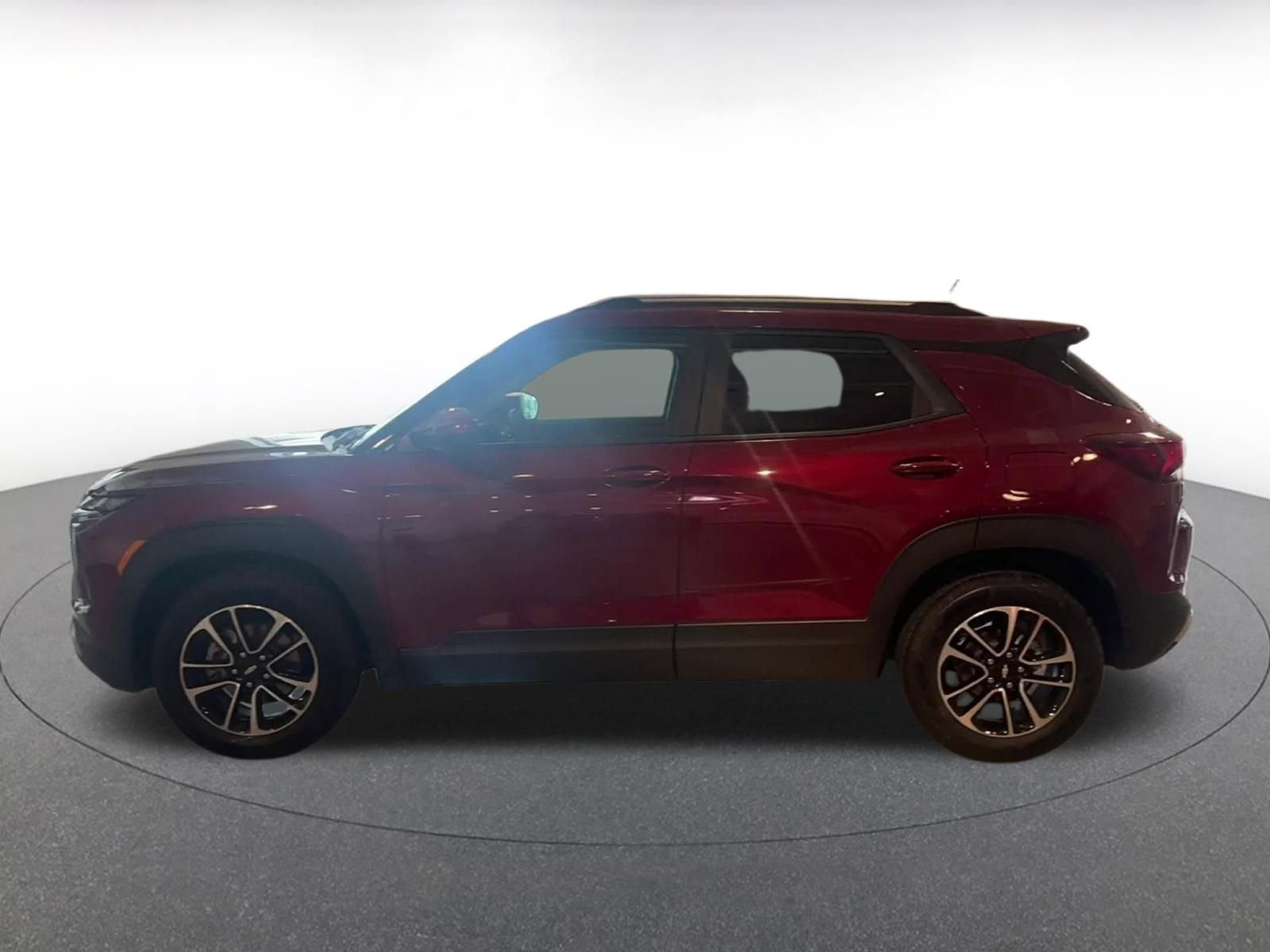 Thumbnail: 2025 Chevrolet TrailBlazer - 9