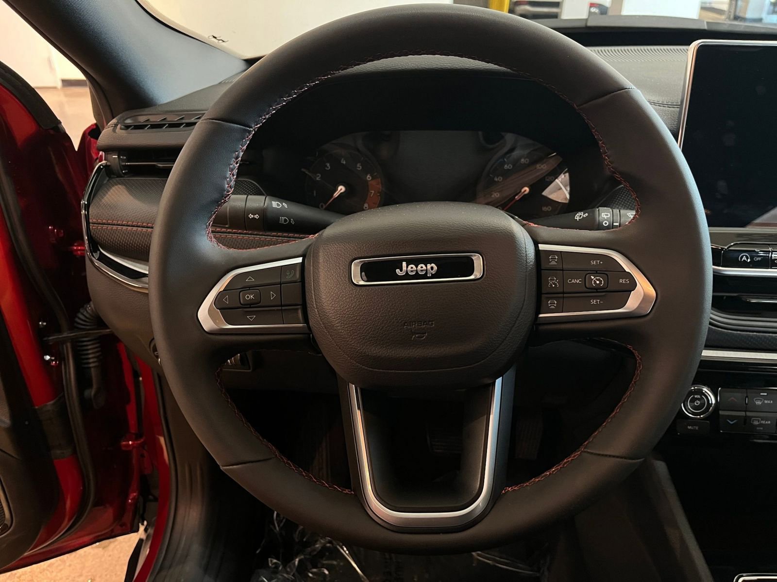 Thumbnail: 2025 Jeep Compass - 28