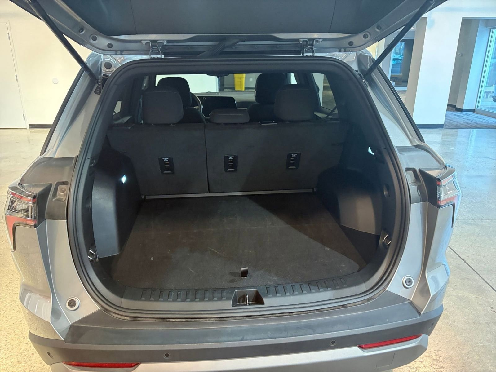 Thumbnail: 2025 Chevrolet Equinox - 30