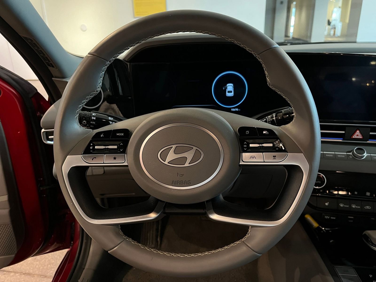 Thumbnail: 2025 Hyundai Elantra - 28