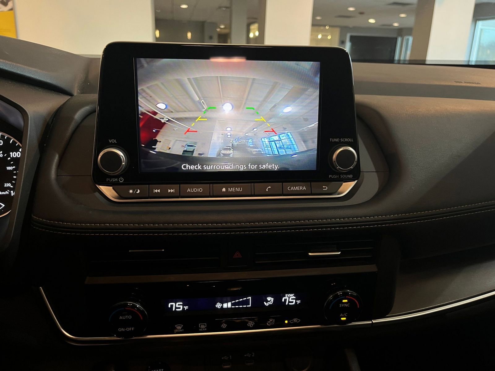 Thumbnail: 2025 Nissan Rogue - 25