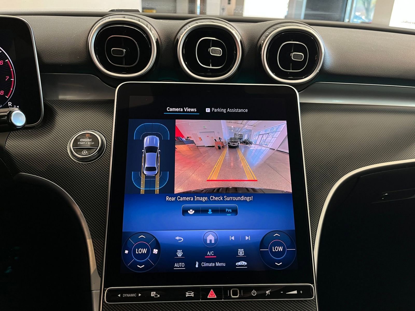 Thumbnail: 2024 Mercedes-Benz C-Class - 17