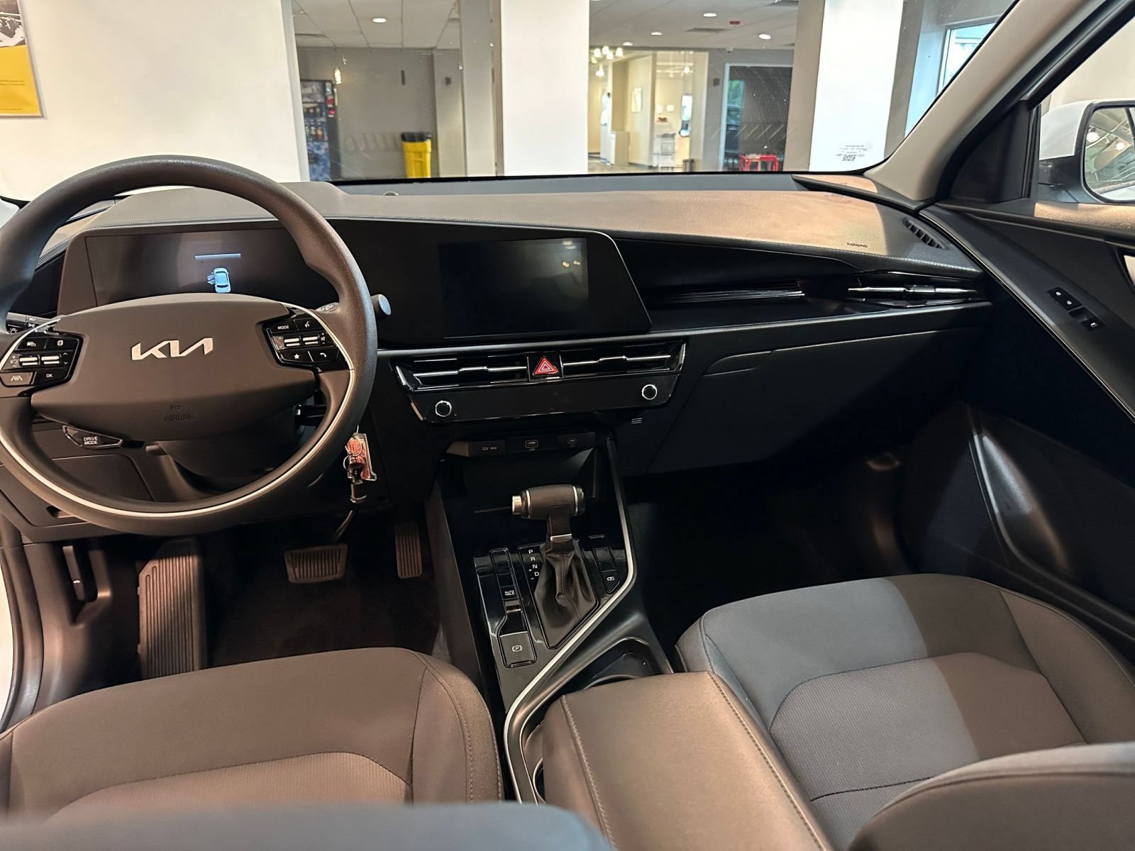 Thumbnail: 2026 Kia Niro - 35
