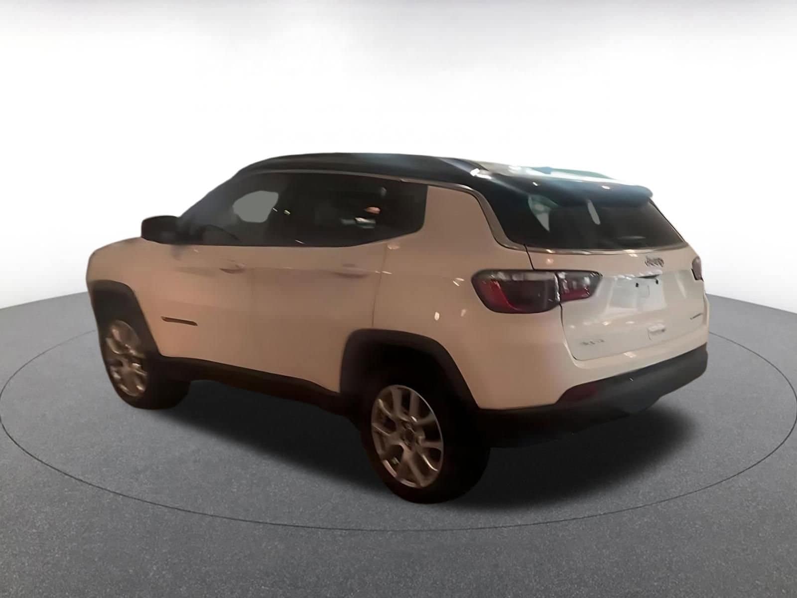 Thumbnail: 2025 Jeep Compass - 14