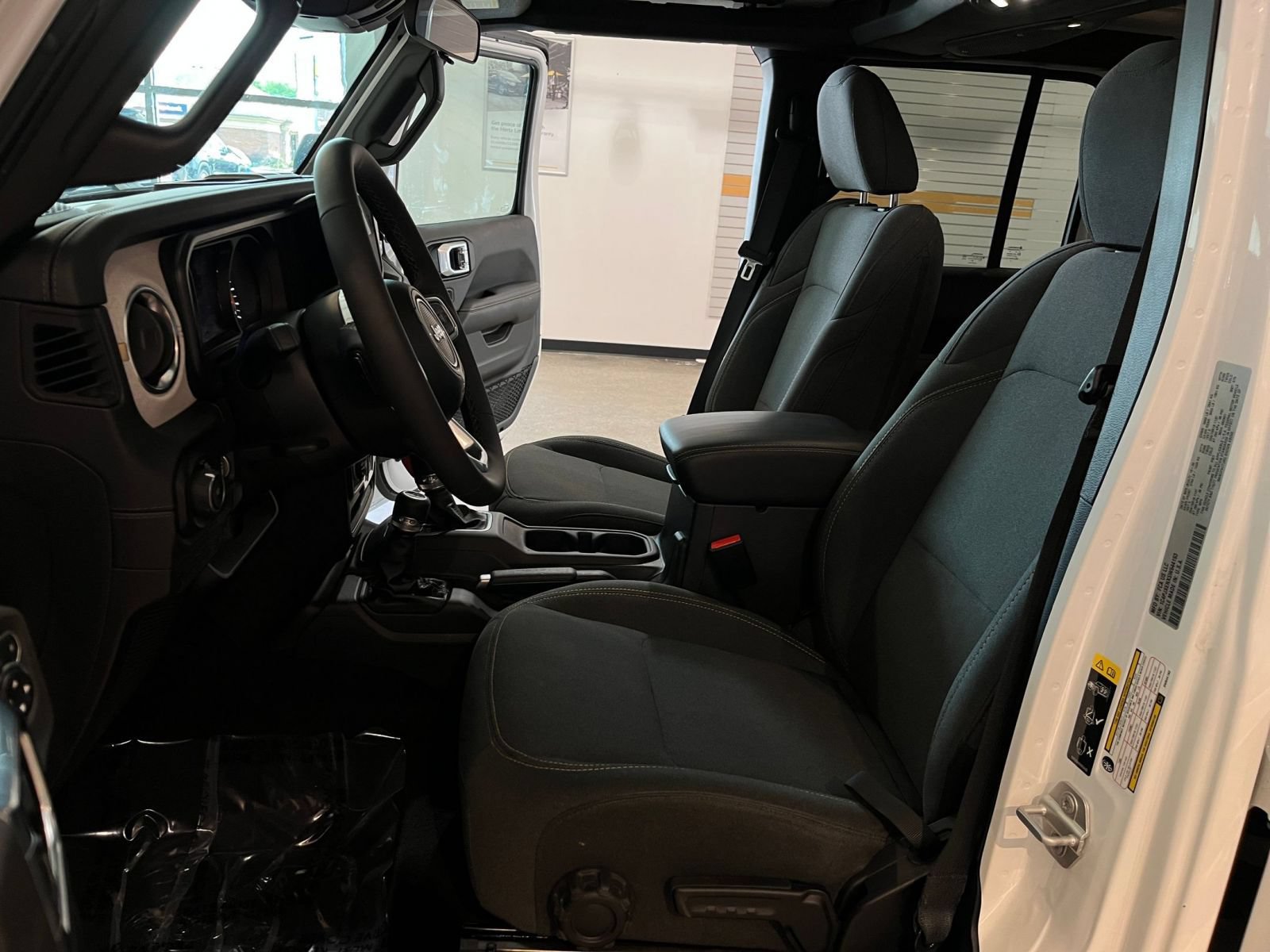 Thumbnail: 2025 Jeep Wrangler - 27